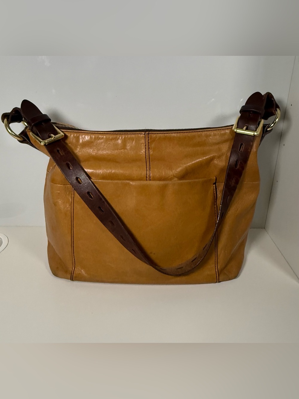 HOBO International Genuine Leather Tan Brown Shoulder Bag Purse
